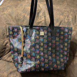 Dooney & Bourke 1975 Signature Tote Bag